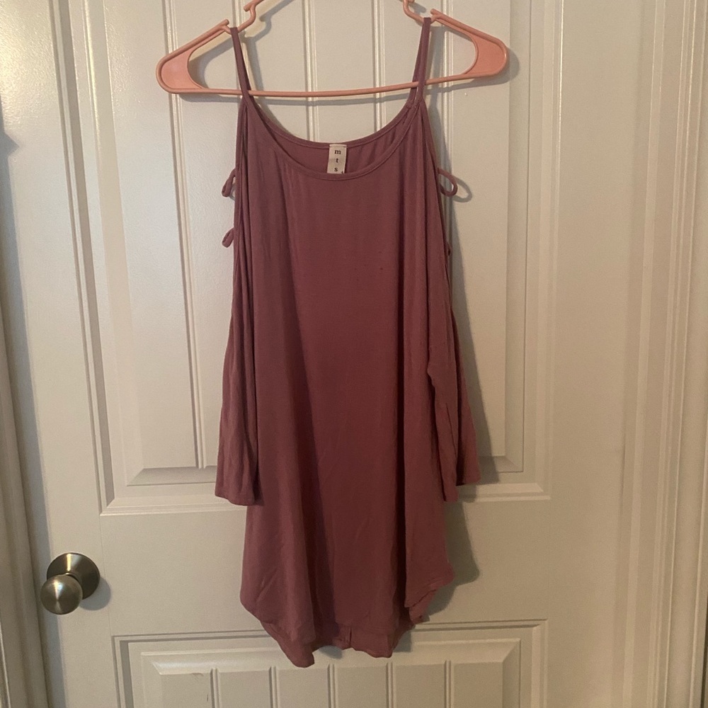Open shoulder 3/4 sleeve blouse